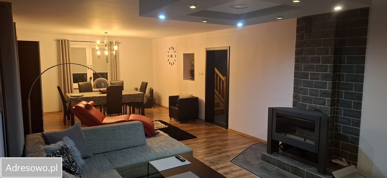 dom wolnostojący, 5 pokoi Chojnice, ul. ks. płk. Józefa Wrycza. Zdjęcie 5