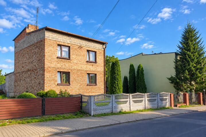 dom wolnostojący, 6 pokoi Wymysłów, ul. Kościuszki. Zdjęcie 1