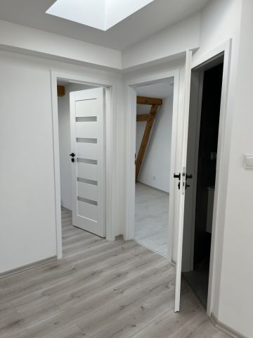 Mieszkanie 3-pokojowe Bydgoszcz, ul. Mazowiecka. Zdjęcie 3