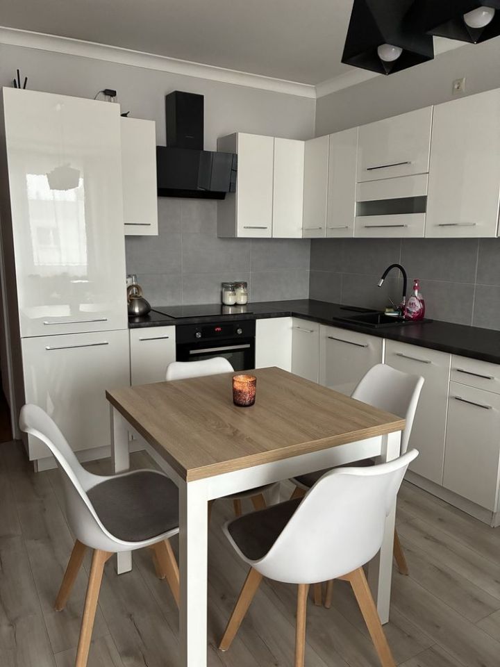 Mieszkanie 3-pokojowe Żory. Zdjęcie 5