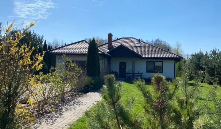 dom wolnostojący, 6 pokoi Policzna, ul. Osiedlowa