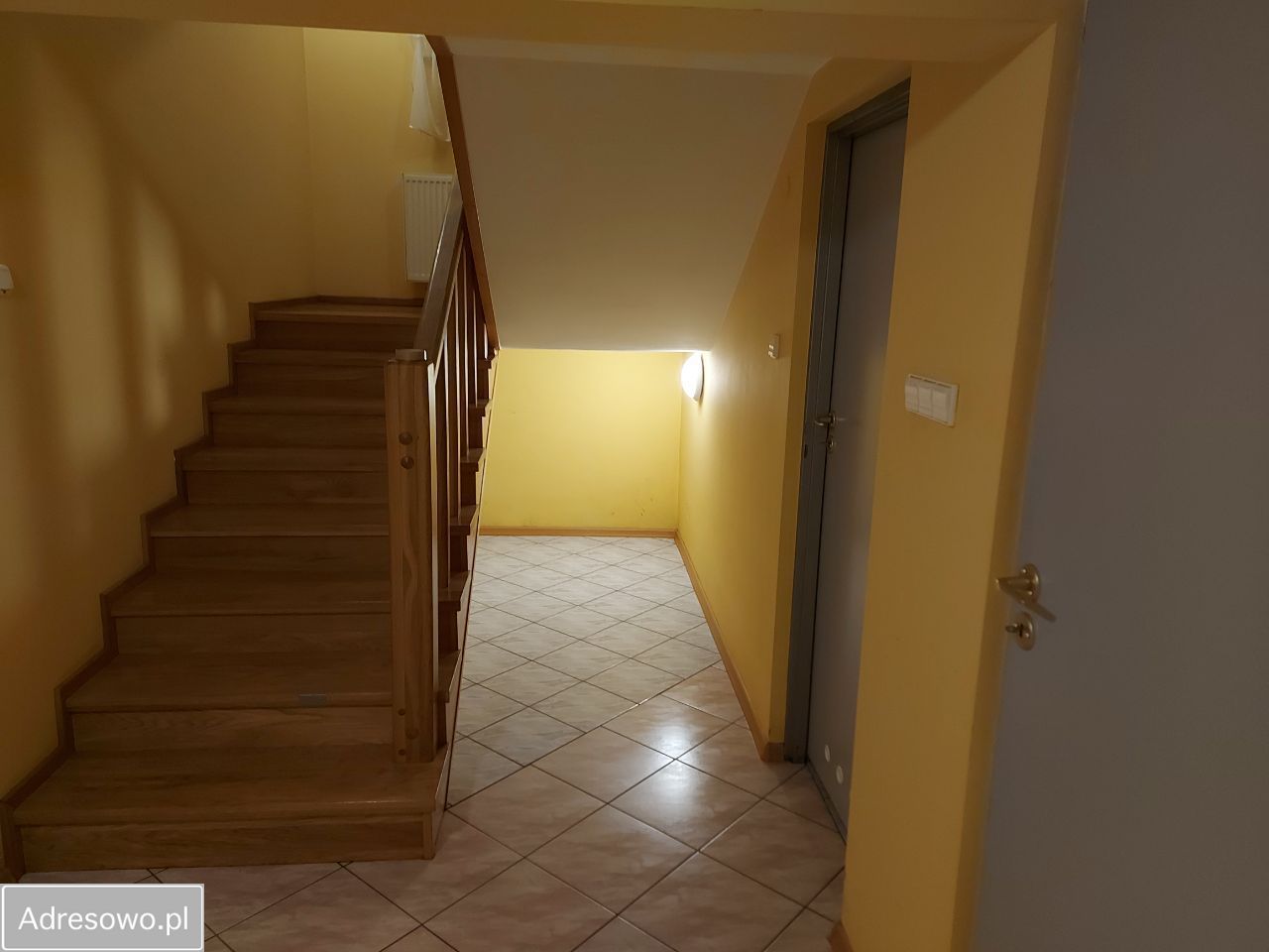 dom wolnostojący, 7 pokoi Piotrków Trybunalski, ul. Tadeusza Nowakowskiego. Zdjęcie 11