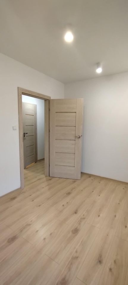 dom szeregowy, 5 pokoi Smolec, ul. Jagodowa. Zdjęcie 13