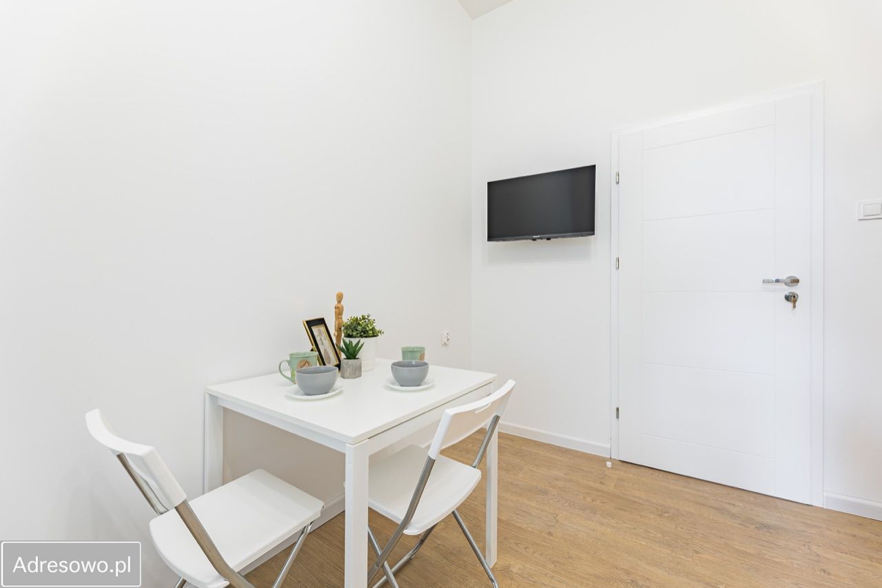 dom wolnostojący, 15 pokoi Łódź Olechów, ul. Wieńcowa. Zdjęcie 2