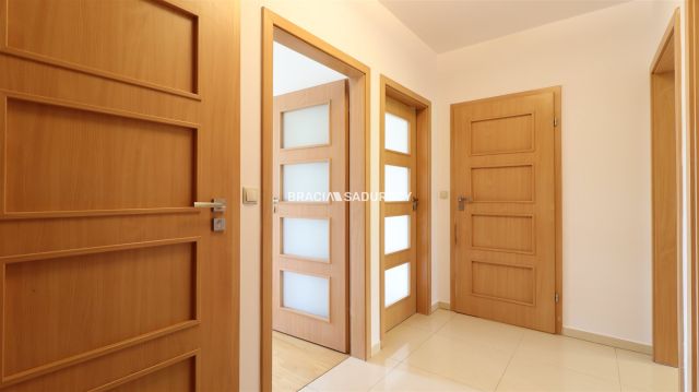 Mieszkanie 3-pokojowe Kraków, ul. Klementyny Hoffmanowej. Zdjęcie 3