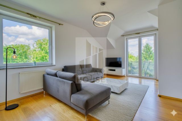 Mieszkanie 3-pokojowe Święta Katarzyna, ul. Polna. Zdjęcie 2