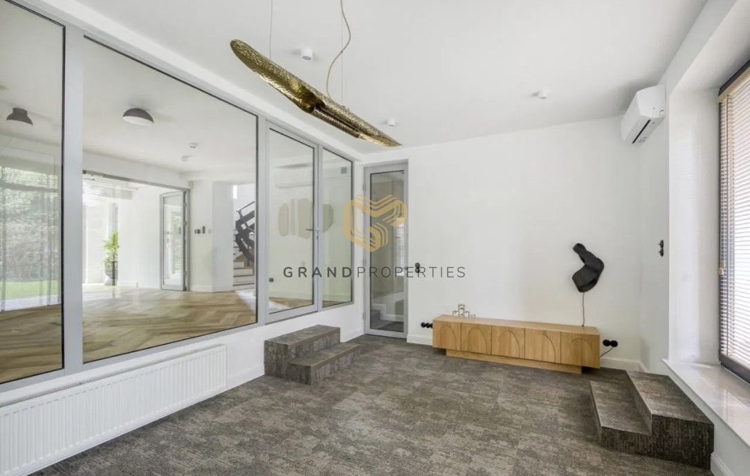 dom szeregowy, 10 pokoi Warszawa Praga-Południe. Zdjęcie 6