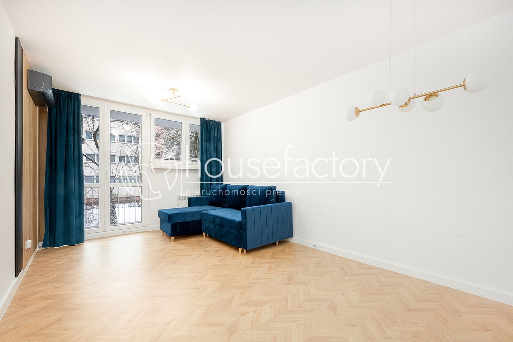 Mieszkanie 2-pokojowe Łódź Dąbrowa. Zdjęcie 2