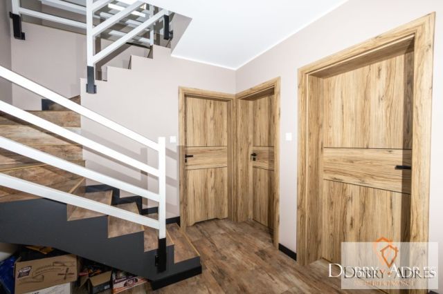 dom wolnostojący, 8 pokoi Bircza. Zdjęcie 8