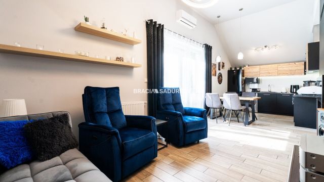 Mieszkanie 4-pokojowe Tomaszowice, ul. Kolberga. Zdjęcie 34