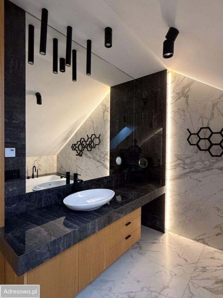 dom wolnostojący, 7 pokoi Łyczanka, ul. Dworska. Zdjęcie 6