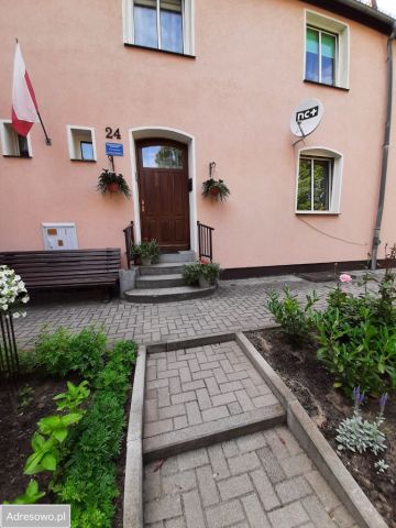 Mieszkanie 4-pokojowe Brzeg Dolny, ul. Staromiejska. Zdjęcie 1