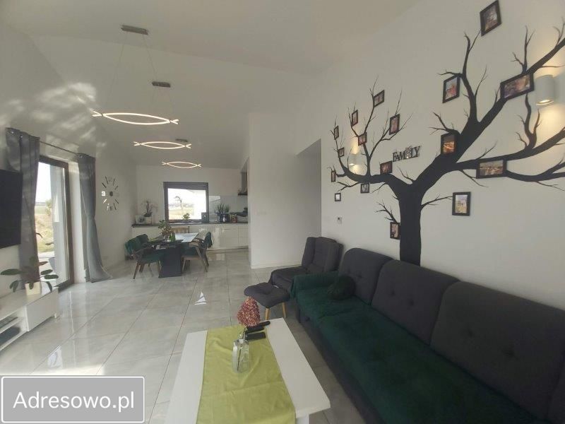 dom wolnostojący, 4 pokoje Oraczewice. Zdjęcie 2