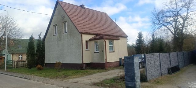 dom wolnostojący, 4 pokoje Jelcz-Laskowice Jelcz, ul. Świerkowa. Zdjęcie 1