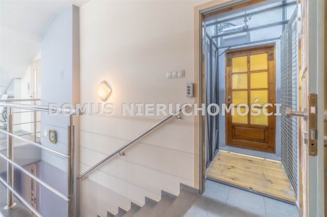 dom wolnostojący, 6 pokoi Justynów. Zdjęcie 35