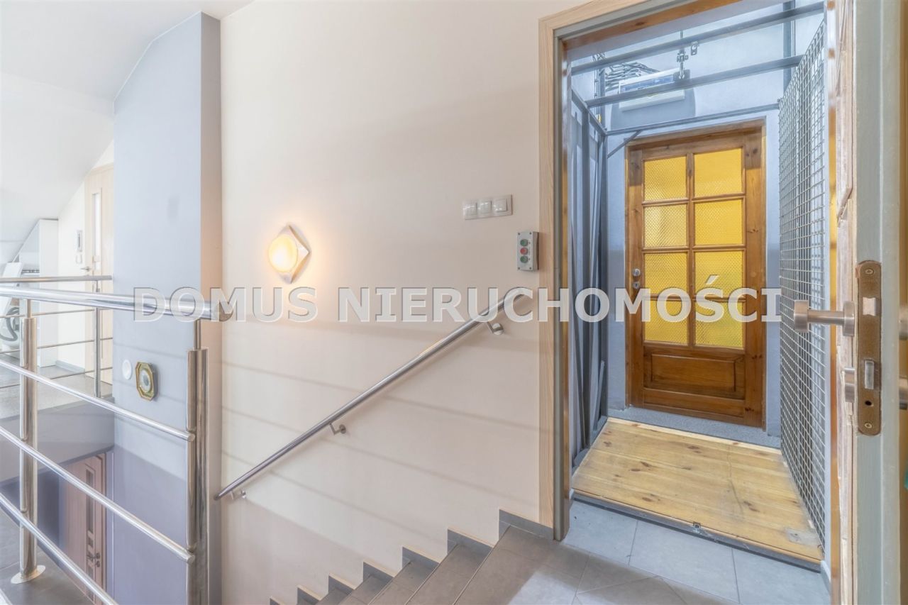 dom wolnostojący, 6 pokoi Justynów. Zdjęcie 35