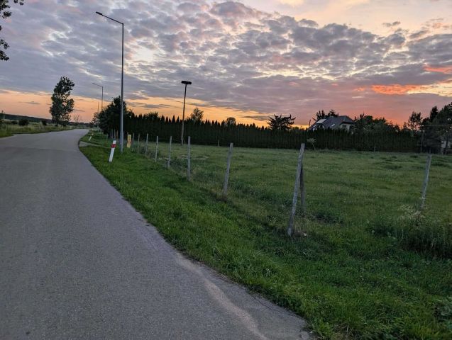 Działka budowlana Płoskie. Zdjęcie 1