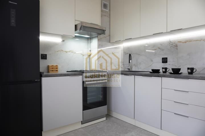 Mieszkanie 3-pokojowe Bytom, ul. Stanisława Witczaka. Zdjęcie 3