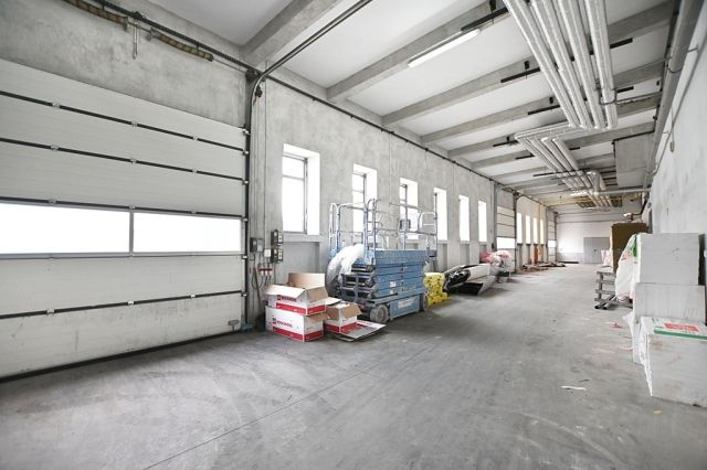 Hala/magazyn Łódź Górna, ul. Pabianicka. Zdjęcie 5