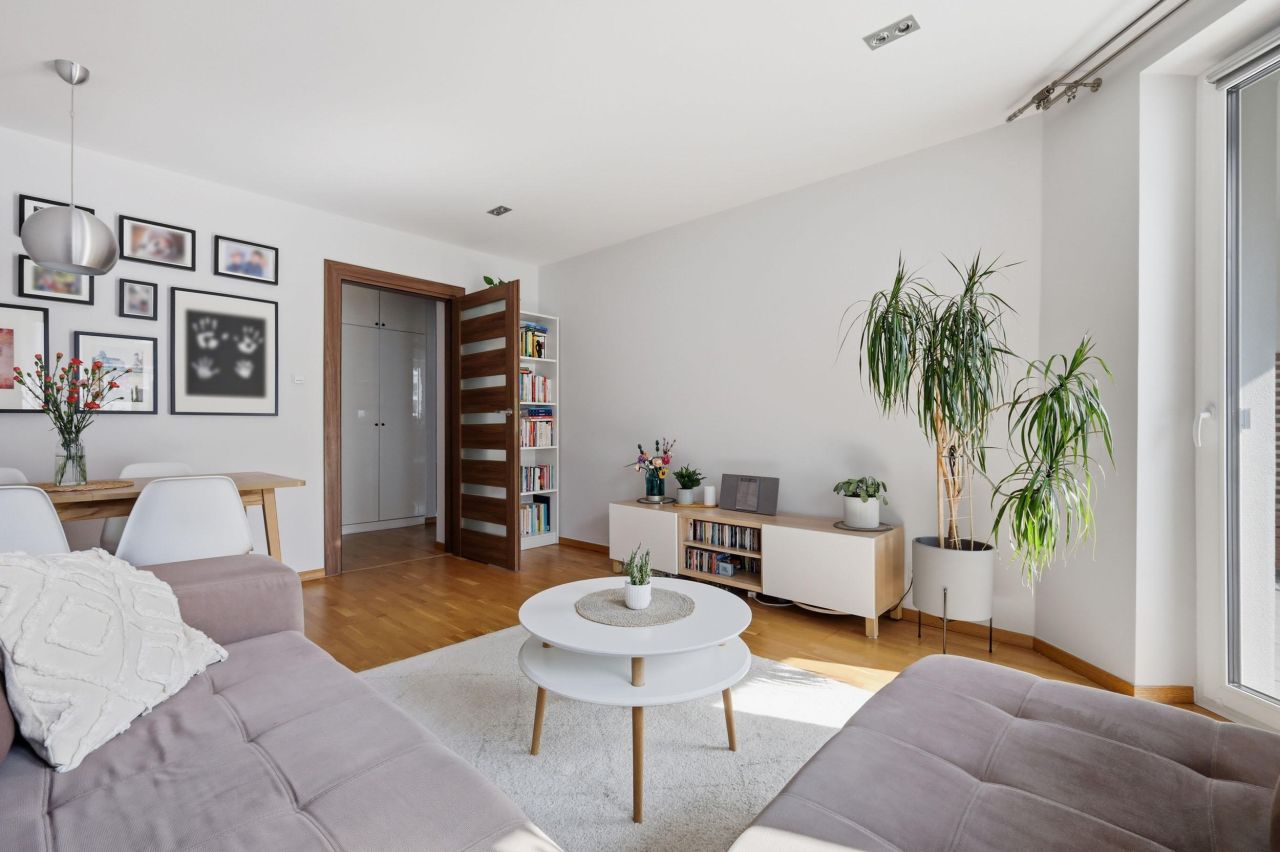 Mieszkanie 3-pokojowe Warszawa Ochota, ul. Włodarzewska. Zdjęcie 2