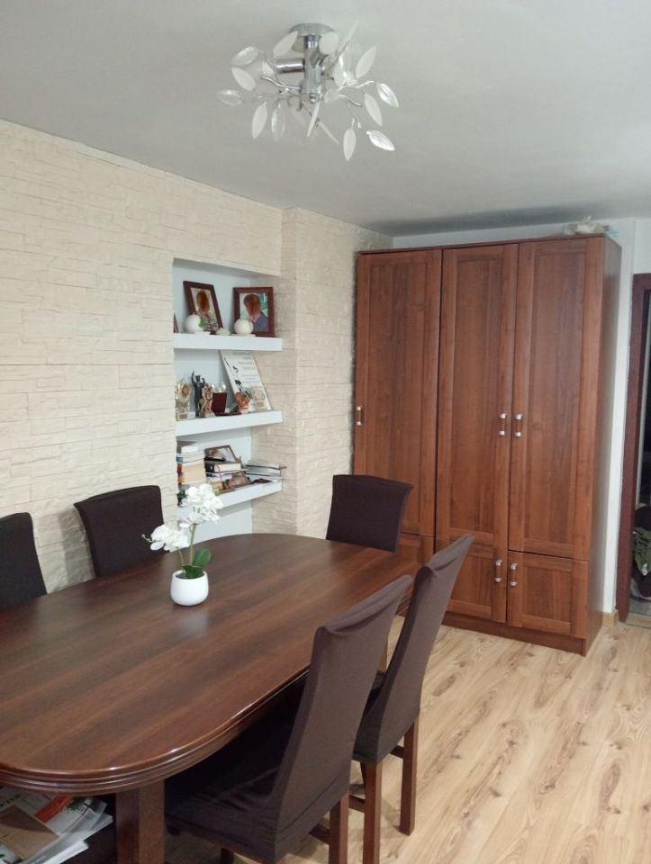 Mieszkanie 3-pokojowe Dobrzenice Małe. Zdjęcie 3