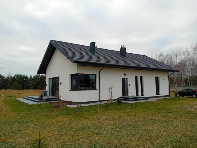 dom wolnostojący, 5 pokoi Gniewoszów. Zdjęcie 1