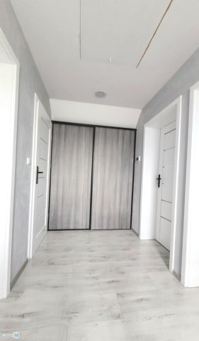 dom wolnostojący, 4 pokoje Oblęgór. Zdjęcie 18