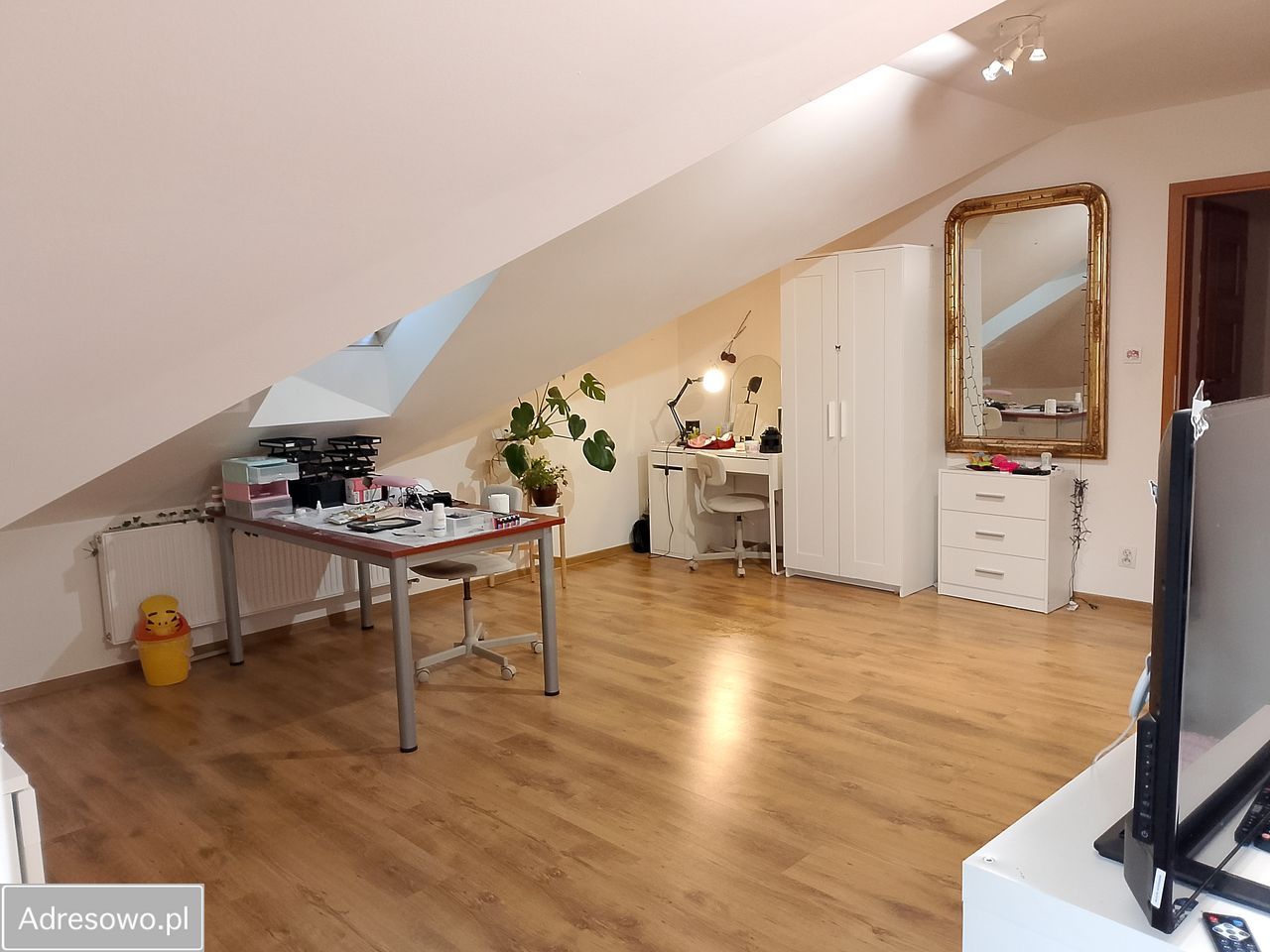 dom wolnostojący, 5 pokoi Cieszyn, ul. Odległa. Zdjęcie 10