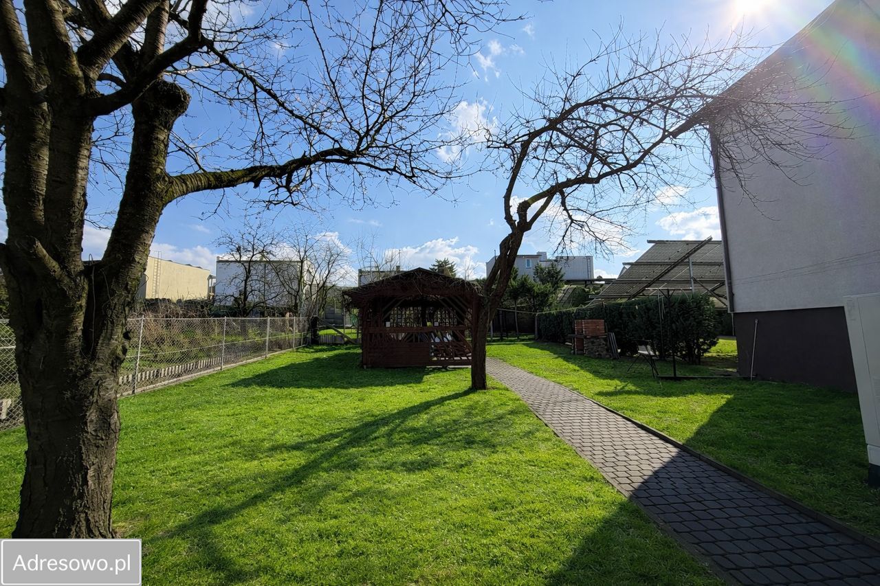 dom wolnostojący, 6 pokoi Brodnica, ul. Emilii Plater. Zdjęcie 2