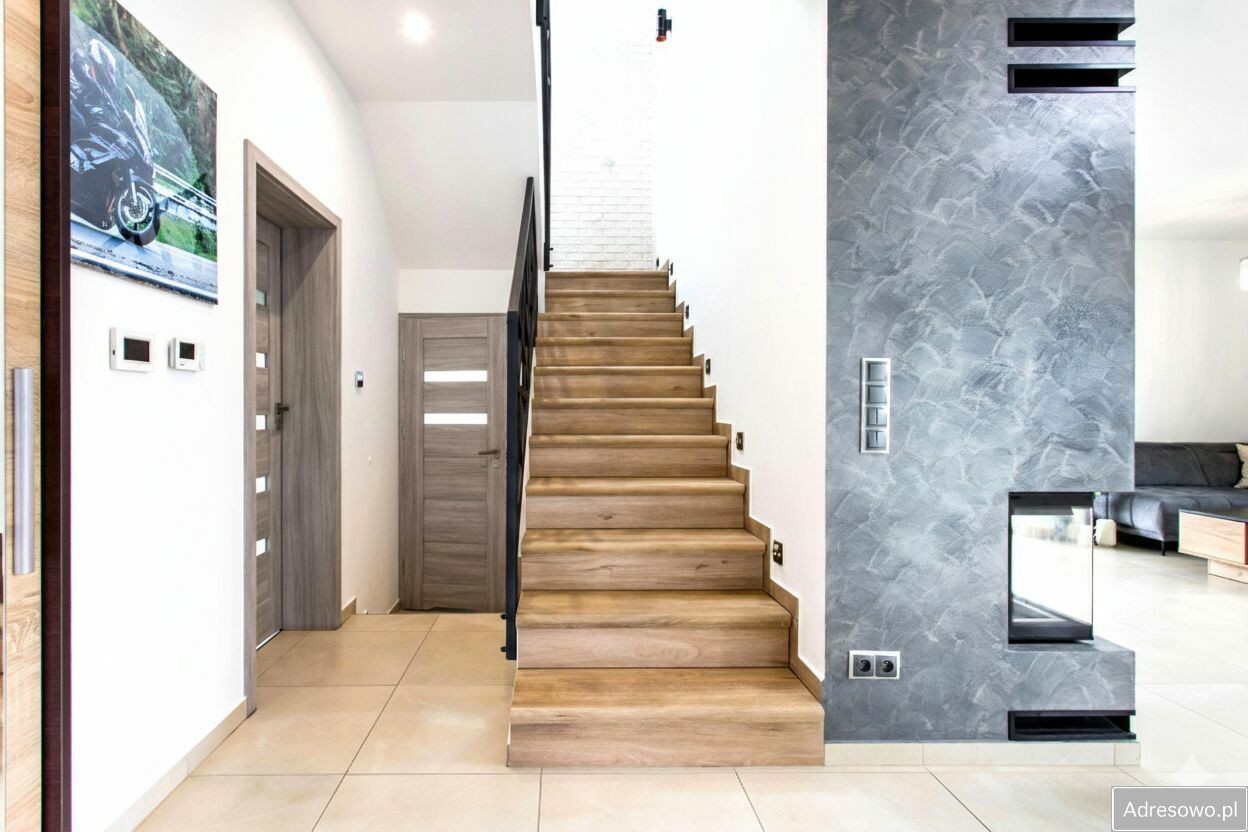 dom wolnostojący, 5 pokoi Burkatów, ul. Osiedle Pogórze. Zdjęcie 7