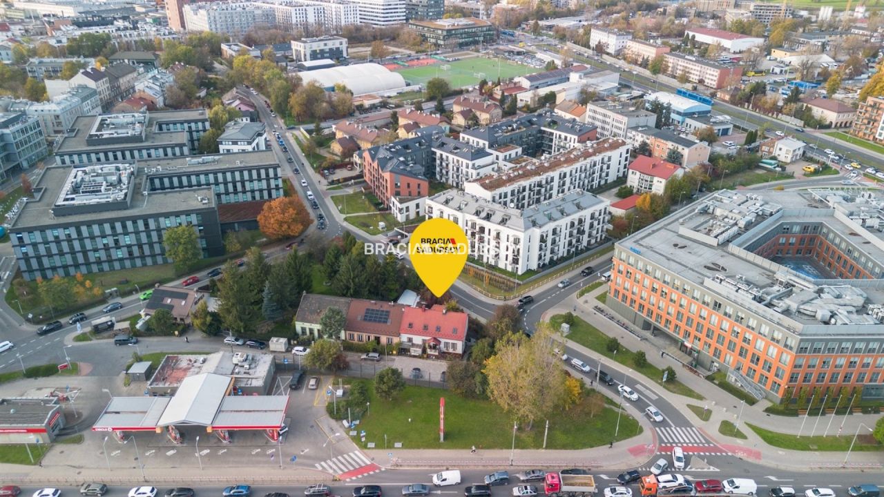 dom szeregowy, 13 pokoi Kraków, ul. Powstańców Wielkopolskich. Zdjęcie 2