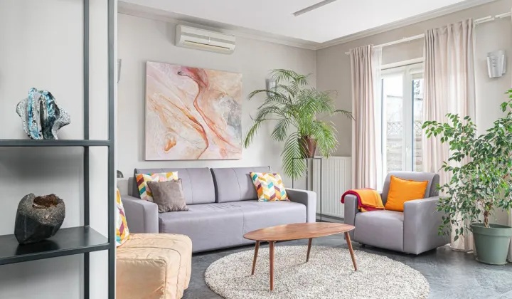 dom wolnostojący, 9 pokoi Łomianki, ul. Gościńcowa