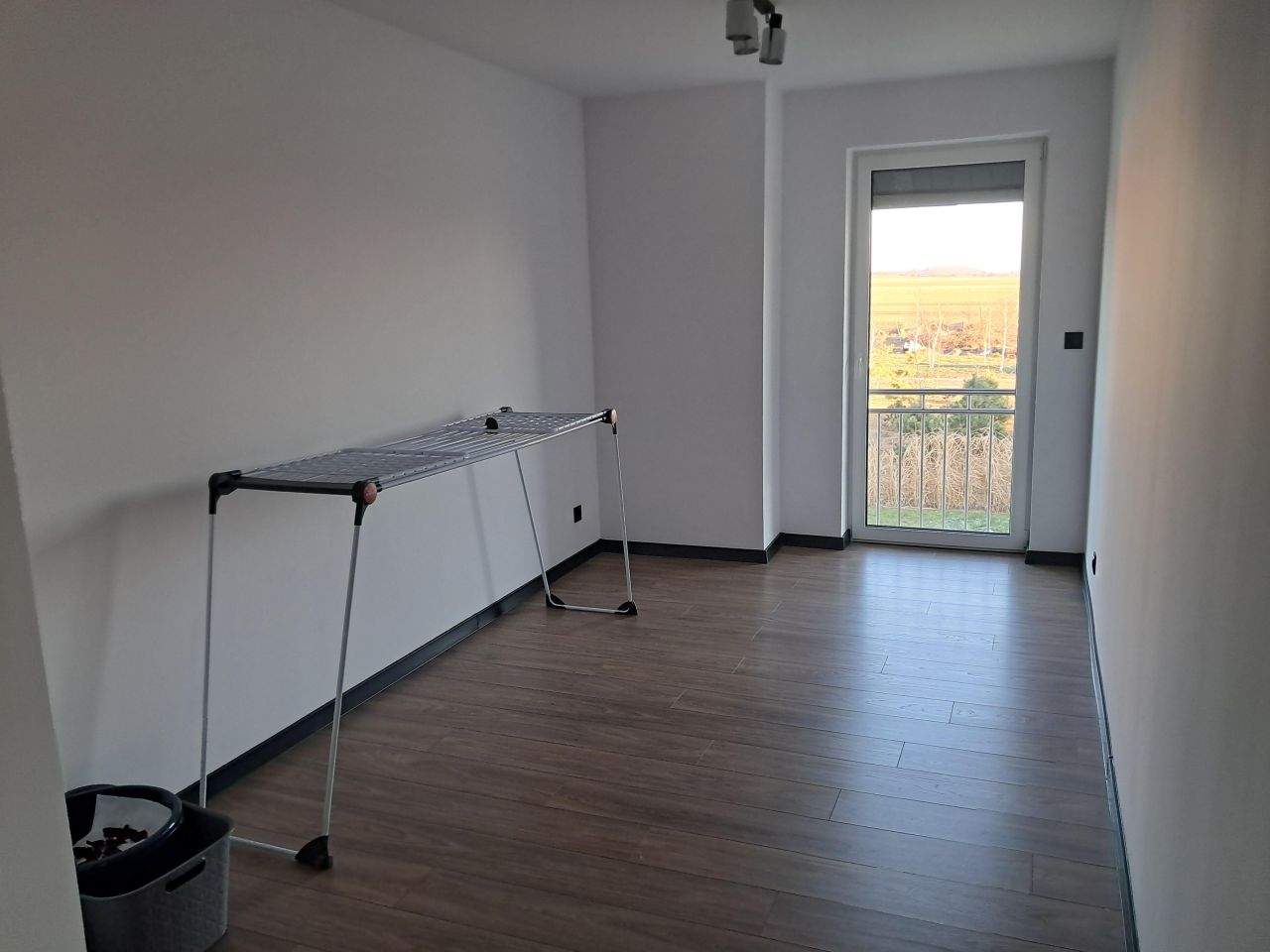 bliźniak, 4 pokoje Mikoszowa. Zdjęcie 10