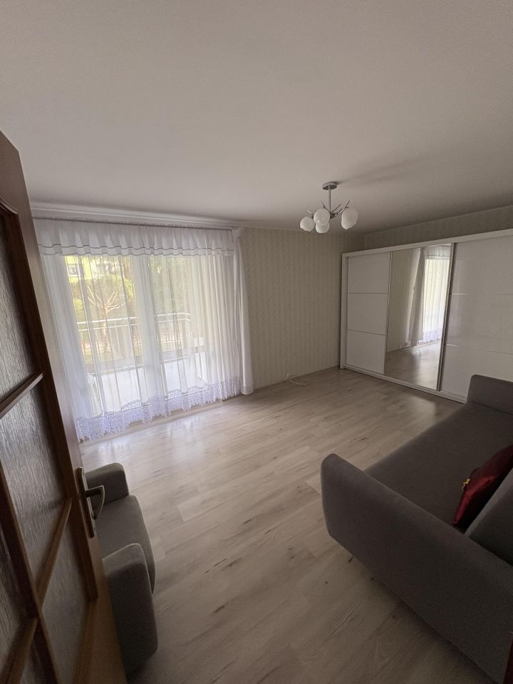 Mieszkanie 3-pokojowe Bytom Stroszek, ul. ks. Prymasa Augusta Hlonda. Zdjęcie 1