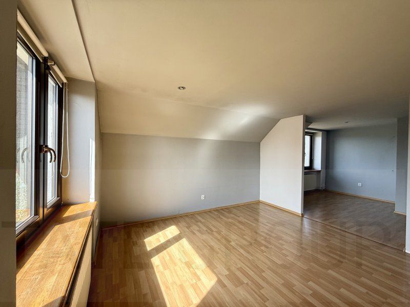 dom wolnostojący, 6 pokoi Katowice Kostuchna, ul. Truskawkowa. Zdjęcie 5