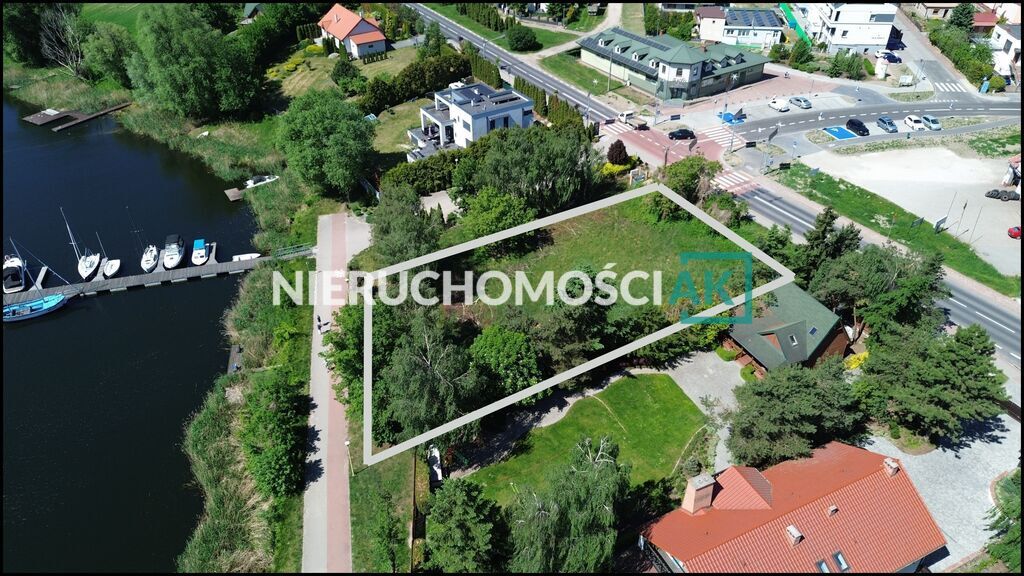 Działka budowlana Ślesin, ul. Żwirki i Wigury. Zdjęcie 1