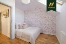 dom szeregowy, 3 pokoje Borowiec. Zdjęcie 4