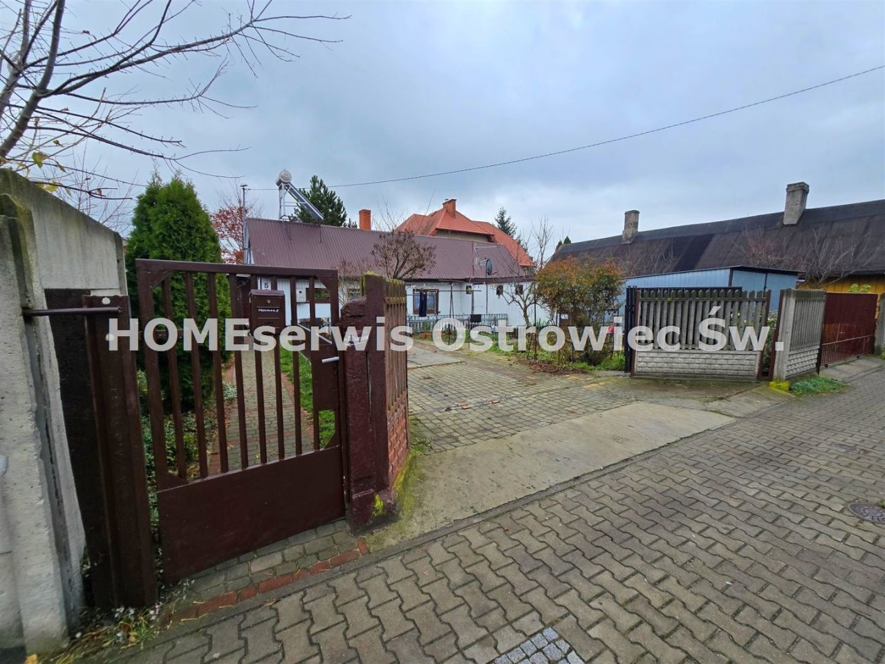 dom wolnostojący, 2 pokoje Ostrowiec Świętokrzyski Centrum. Zdjęcie 19