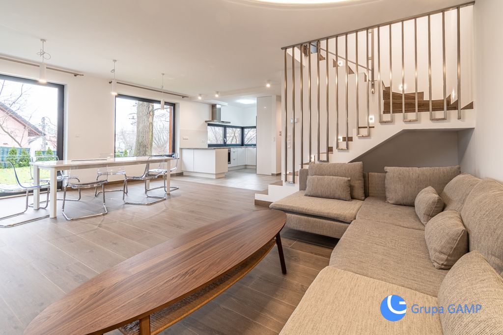 dom wolnostojący, 4 pokoje Bibice, ul. Bławatkowa. Zdjęcie 3