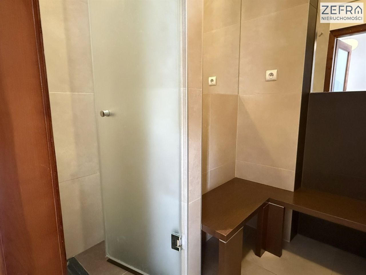 Lokal Kraków Zwierzyniec. Zdjęcie 14