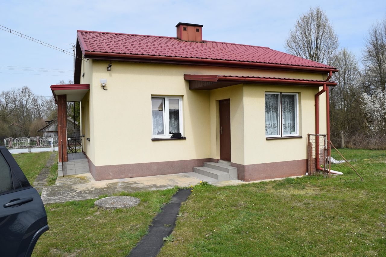 dom wolnostojący, 2 pokoje Bronów. Zdjęcie 9