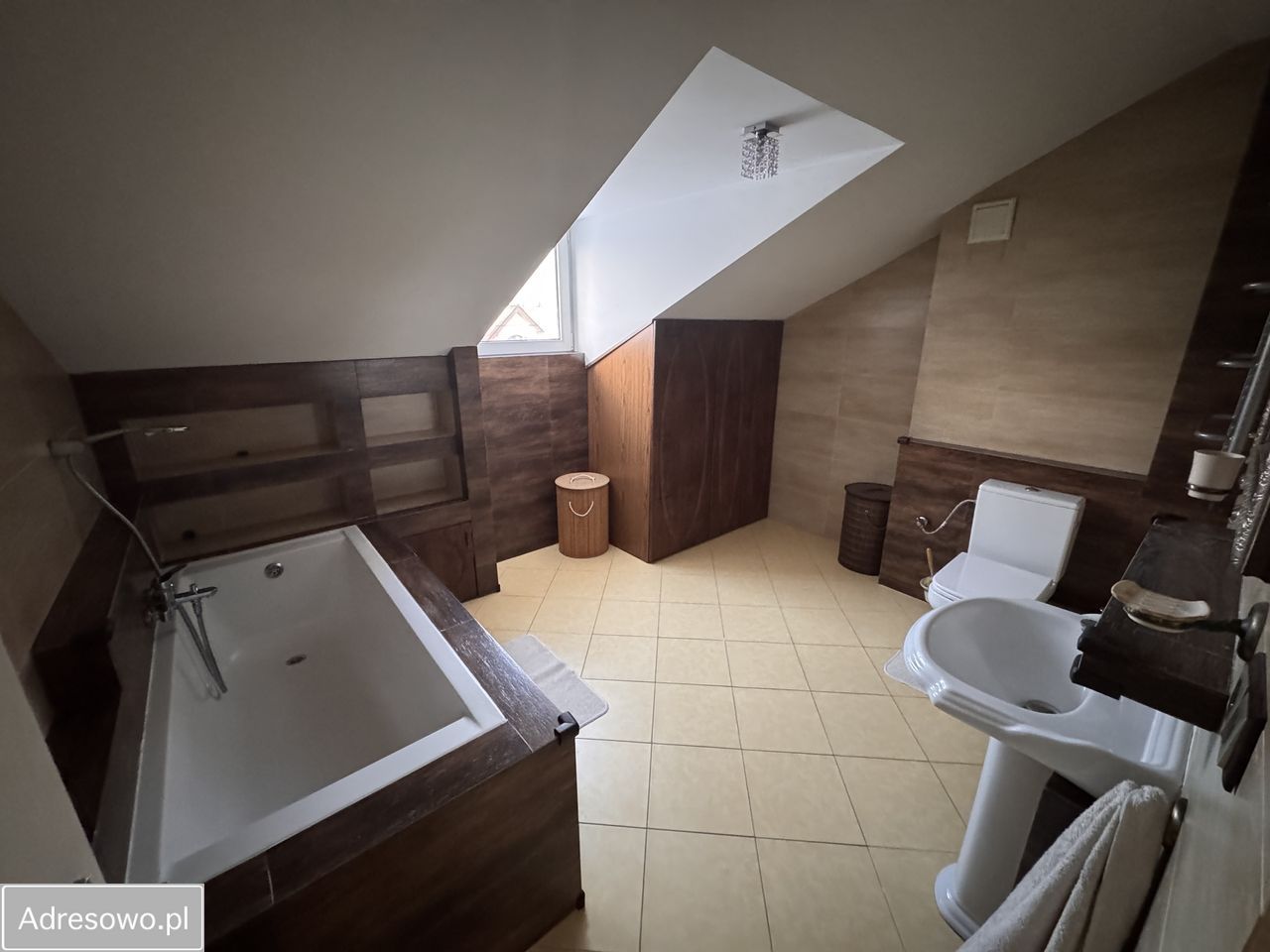 dom wolnostojący, 11 pokoi Okuniew, ul. Rattanowa. Zdjęcie 15