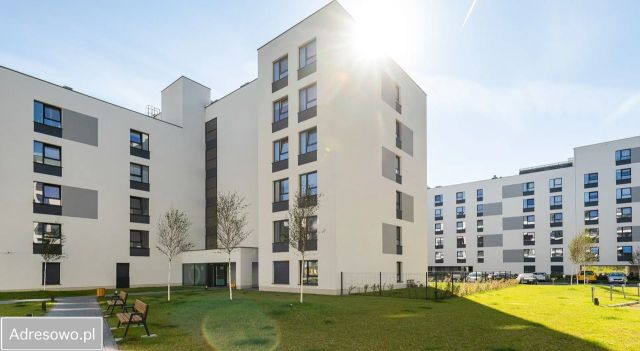 Mieszkanie 3-pokojowe Warszawa Ursus, ul. Posag 7 Panien. Zdjęcie 1