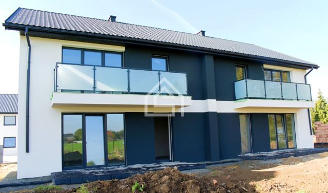 Mieszkanie 4-pokojowe Podłęże. Zdjęcie 2