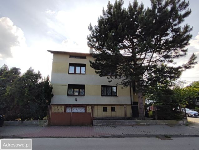 dom wolnostojący, 8 pokoi Pabianice, ul. Podgórna. Zdjęcie 1