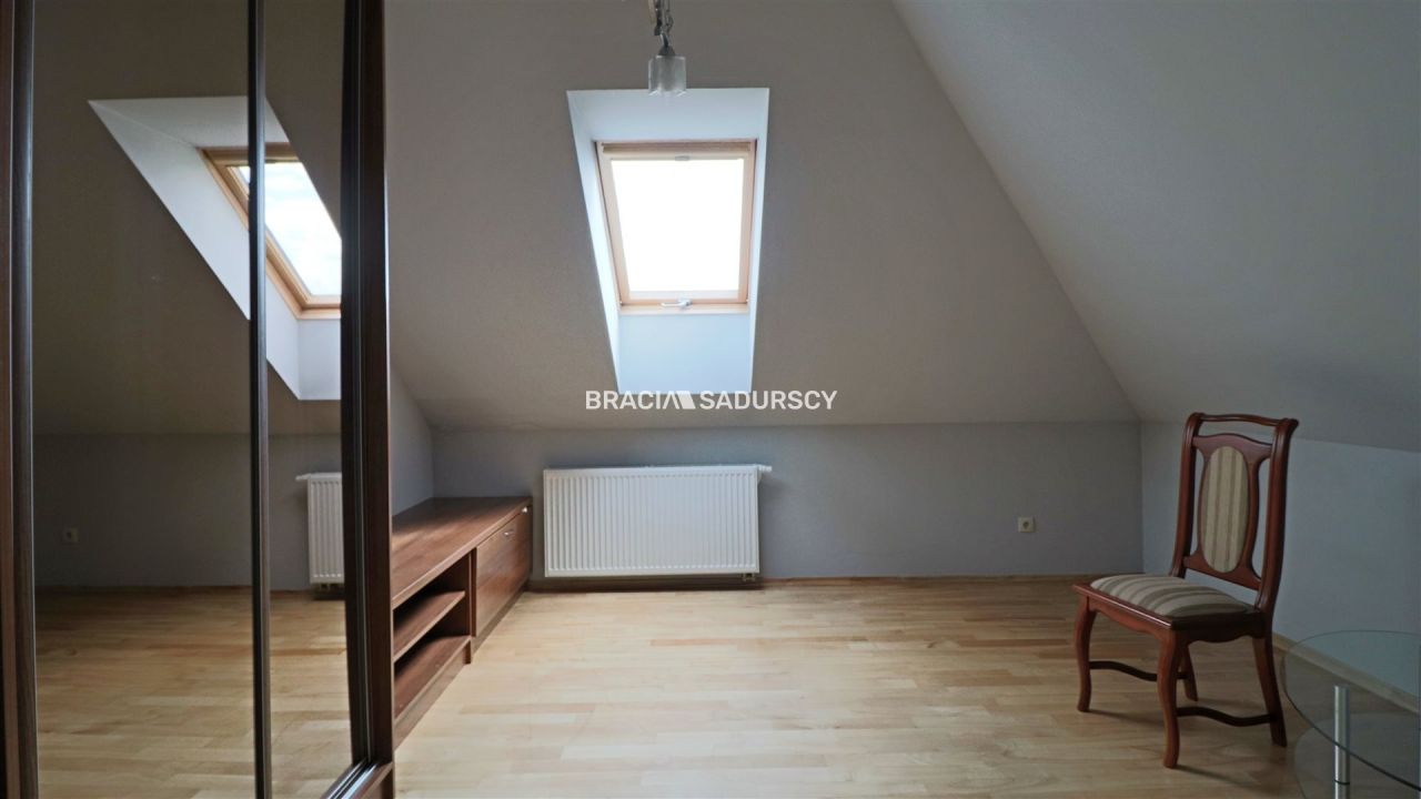 dom wolnostojący, 7 pokoi Koszyce Małe, ul. Nowa. Zdjęcie 28