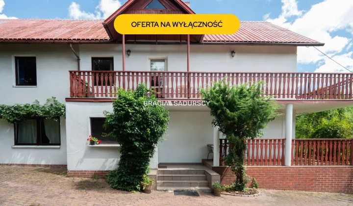dom wolnostojący, 10 pokoi Łazy