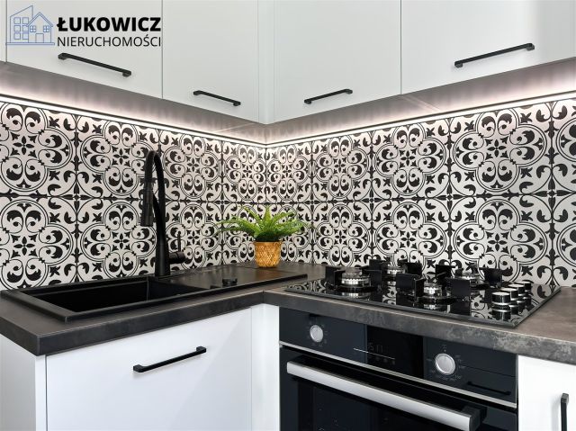 Mieszkanie 3-pokojowe Czechowice-Dziedzice. Zdjęcie 2