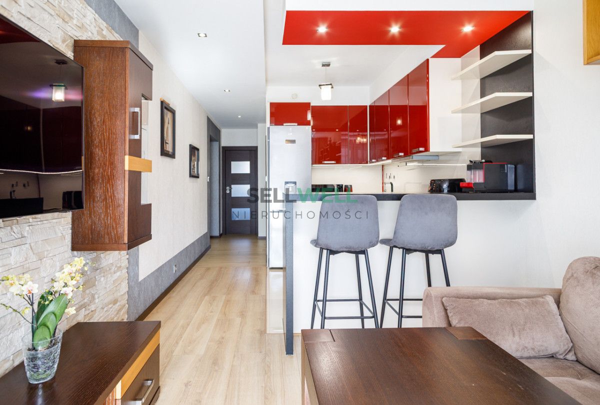 Mieszkanie 4-pokojowe Wrocław Tarnogaj, ul. Piękna. Zdjęcie 1