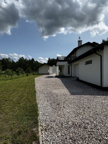 dom wolnostojący, 8 pokoi Koryciska. Zdjęcie 5